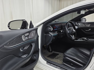 MERCEDES-BENZ CLS - 10