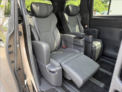 2025 Toyota ALPHARD — миниатюра 26