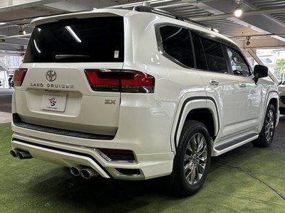 صورة مصغرة 73 لـ 2023 Toyota LAND CRUISER 300