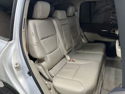 TOYOTA LAND CRUISER 300 - 10