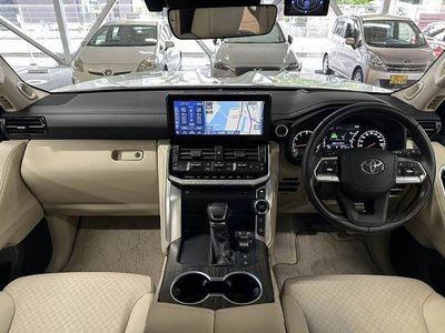 TOYOTA LAND CRUISER 300 - 3