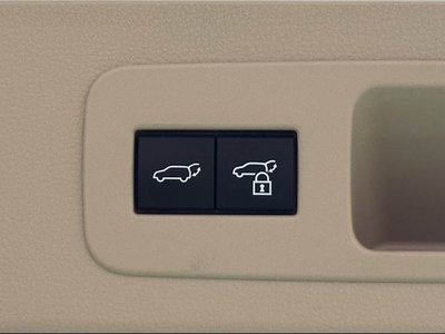 صورة مصغرة 16 لـ 2023 Toyota LAND CRUISER 300