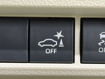 صورة مصغرة 64 لـ 2023 Toyota LAND CRUISER 300