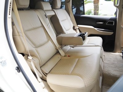 2025 Toyota LAND CRUISER 300 缩略图 33
