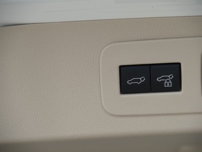 2025 Toyota LAND CRUISER 300 缩略图 41