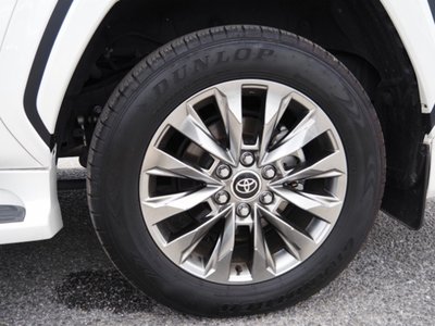 2025 Toyota LAND CRUISER 300 缩略图 23