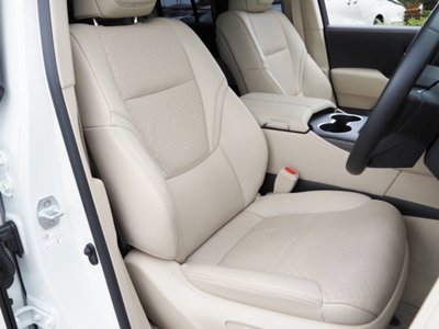 2025 Toyota LAND CRUISER 300 缩略图 28