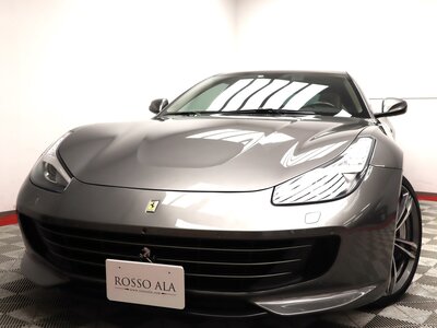 FERRARI GTC4 LUSSO