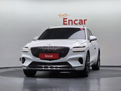صورة 2 لـ 2023 Genesis GV70