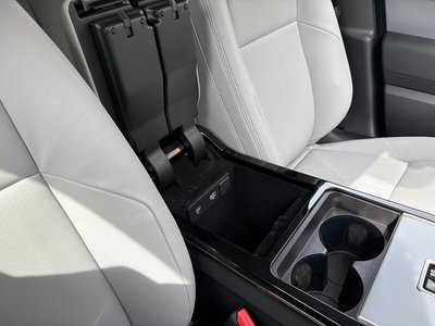 2025 LAND Rover RANGE ROVER VELAR — миниатюра 50