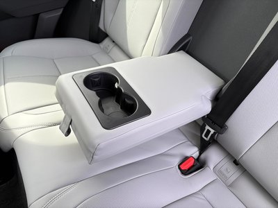 2025 LAND Rover RANGE ROVER VELAR — миниатюра 60