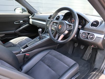 2017 Porsche 718 缩略图 25