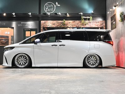 TOYOTA ALPHARD - 10