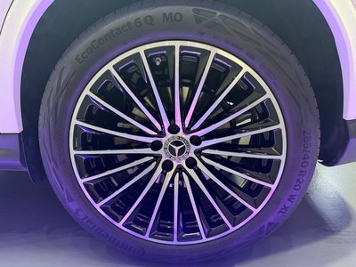 MERCEDES-BENZ GLC - 7