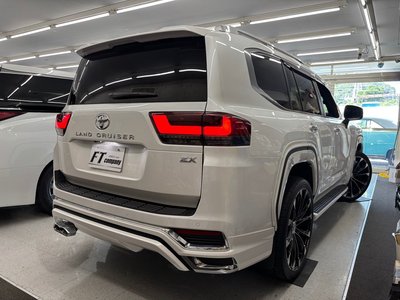 2024 Toyota LAND CRUISER 300 — миниатюра 44