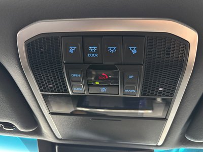 2024 Toyota LAND CRUISER 300 — миниатюра 15