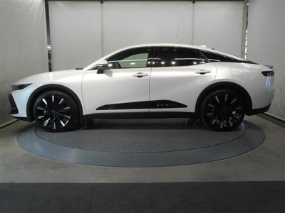 TOYOTA CROWN CROSSOVER - 8