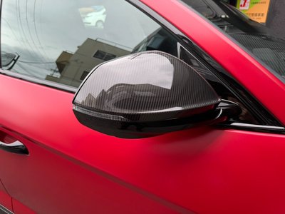 LAMBORGHINI URUS - 6