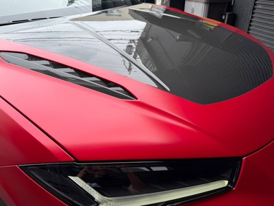 LAMBORGHINI URUS - 4
