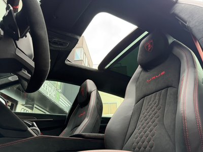 LAMBORGHINI URUS - 3