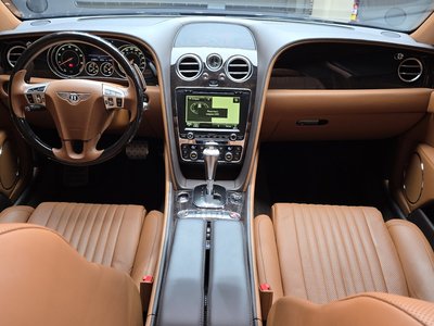 2017 Bentley FLYING SPUR photo 4