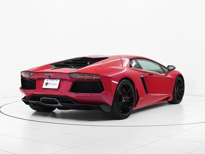 LAMBORGHINI AVENTADOR - 9