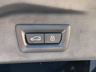 2024 BMW X7 缩略图 21