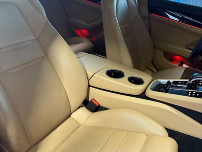 PORSCHE PANAMERA - 10