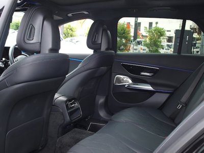 MERCEDES-BENZ E-CLASS - 9