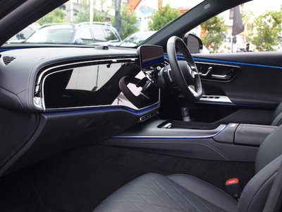 MERCEDES-BENZ E-CLASS - 8