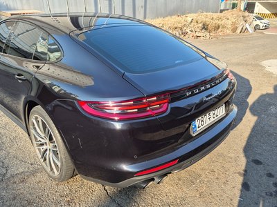 PORSCHE PANAMERA - 7