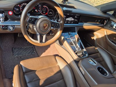 PORSCHE PANAMERA - 8