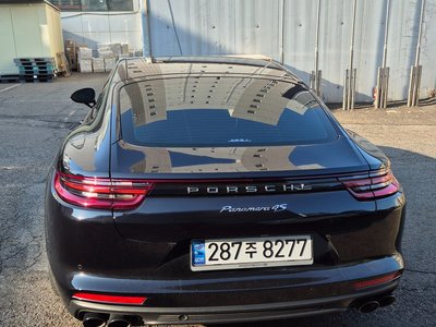 PORSCHE PANAMERA - 6