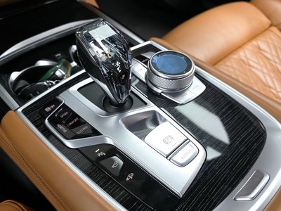 BMW 7 SERIES - 9