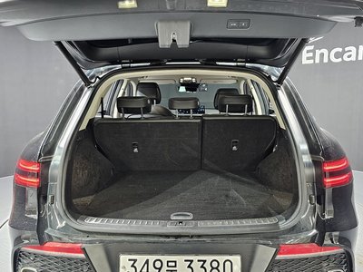 2022 Genesis GV70 — миниатюра 20