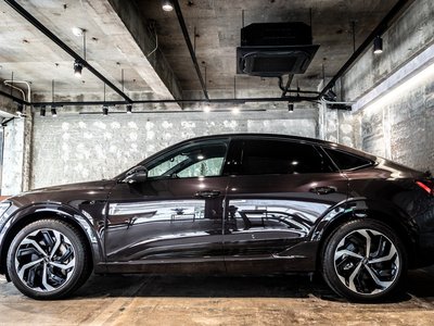 AUDI Q8 SPORTBACK E-TRON - 9