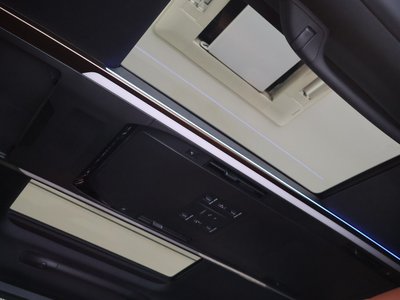 صورة 7 لـ 2025 Toyota VELLFIRE