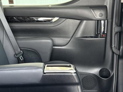 صورة مصغرة 25 لـ 2022 Toyota ALPHARD