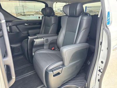 صورة 8 لـ 2022 Toyota ALPHARD