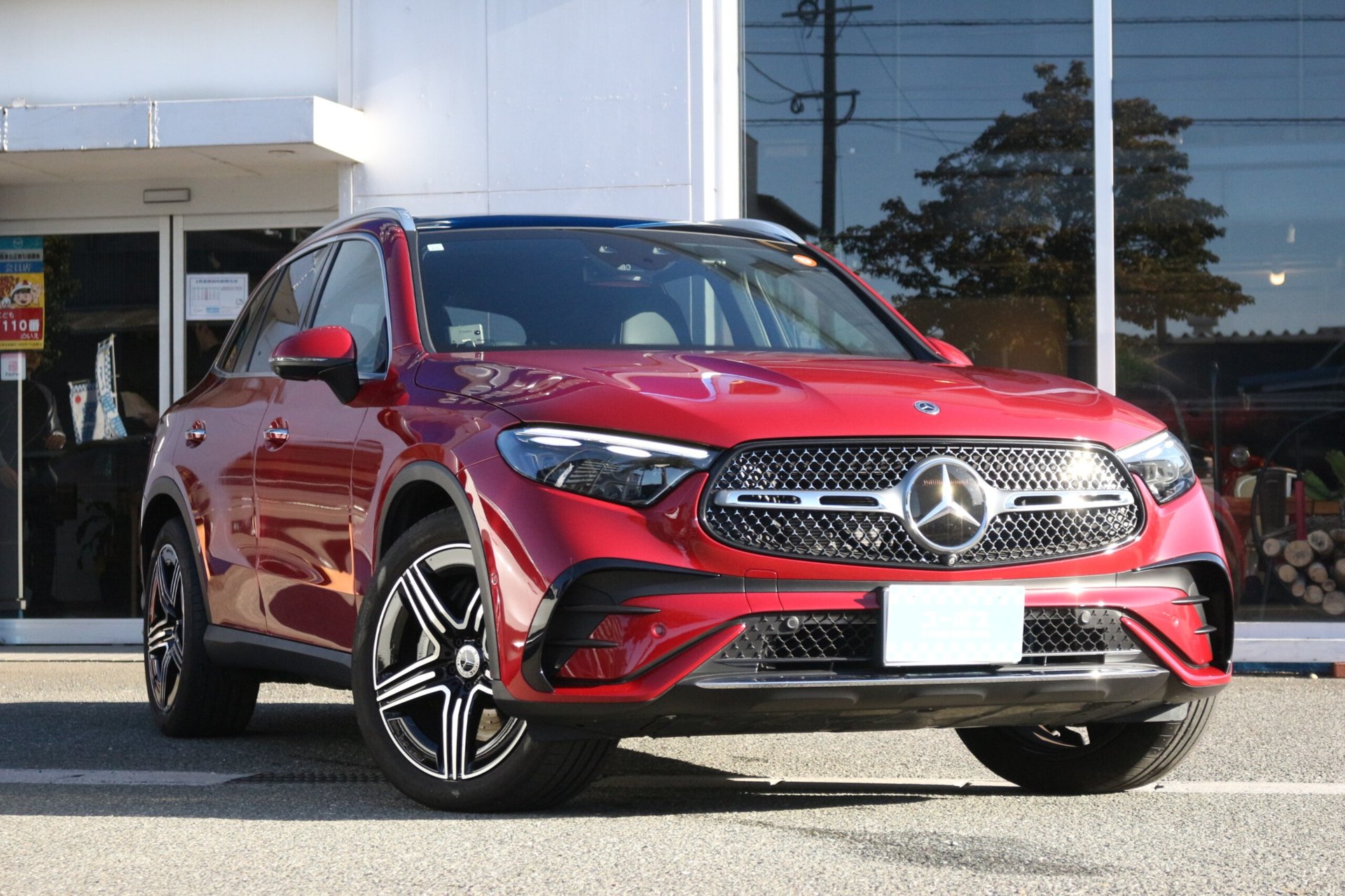 MERCEDES-BENZ GLC - View 1