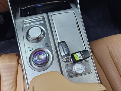 2022 Genesis GV80 thumbnail 12