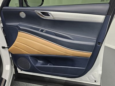 2022 Genesis GV80 thumbnail 14