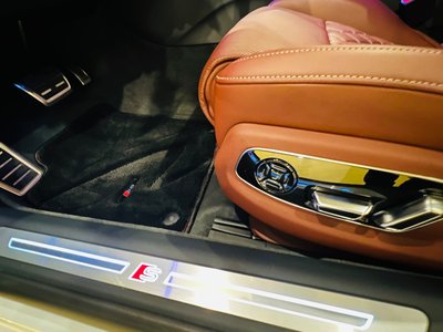 صورة مصغرة 76 لـ 2024 AUDI S8