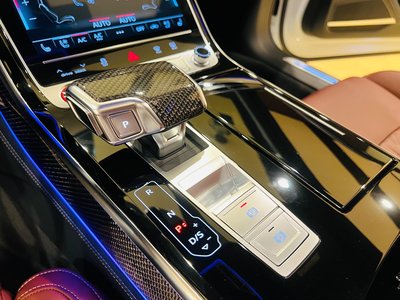 صورة مصغرة 88 لـ 2024 AUDI S8