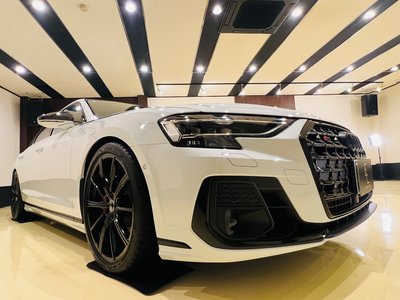 صورة مصغرة 20 لـ 2024 AUDI S8