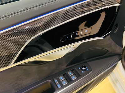 صورة مصغرة 71 لـ 2024 AUDI S8