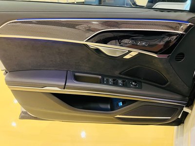 صورة مصغرة 70 لـ 2024 AUDI S8