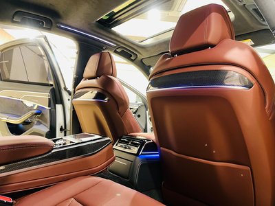 صورة مصغرة 113 لـ 2024 AUDI S8