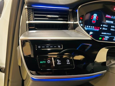 صورة مصغرة 74 لـ 2024 AUDI S8