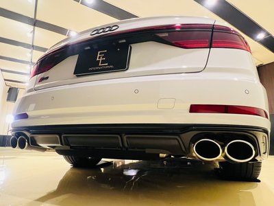 صورة مصغرة 37 لـ 2024 AUDI S8